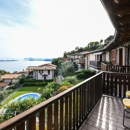 Borgo *