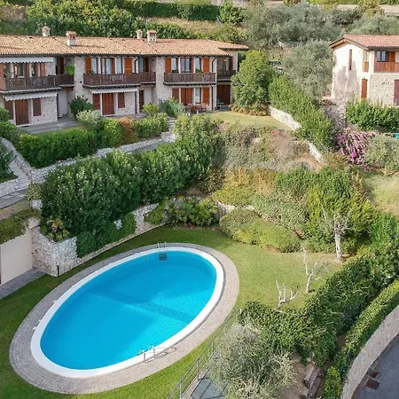 Borgo *