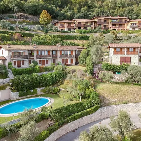 Borgo *
